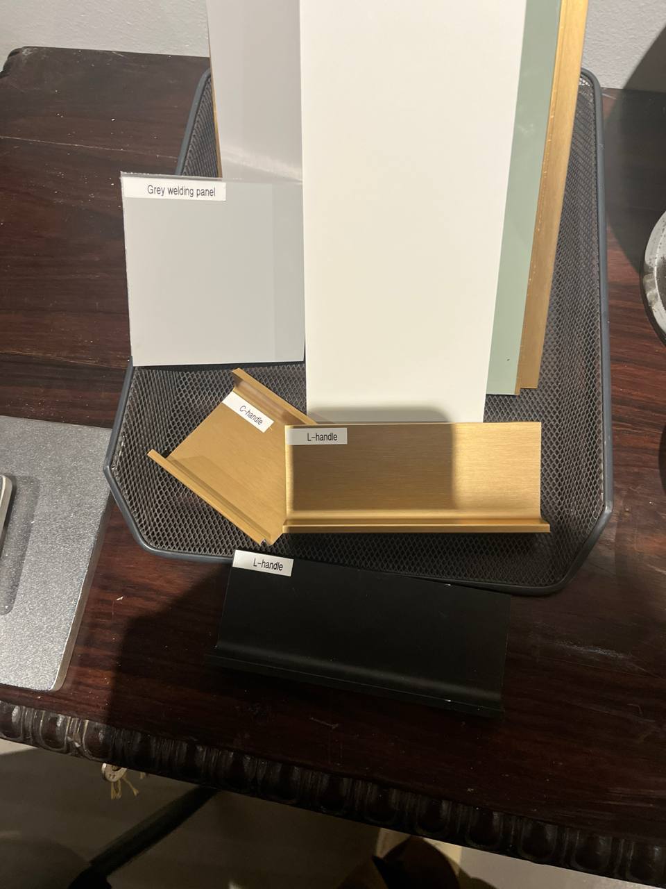 Choosing Top Cabinet Handles in Singapore..