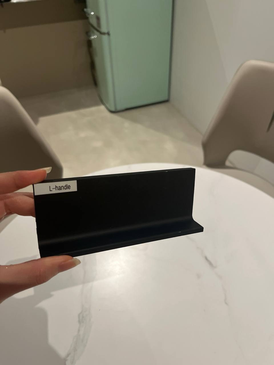 Choosing Top Cabinet Handles in Singapore