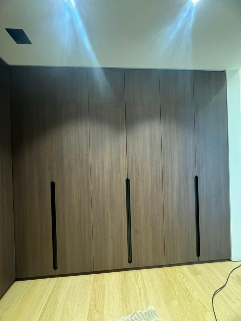 Wardrobe Mold in Singapore's - Woodlands - Sembawang - Yishun - Mandai - Kranji - Tampines - Jurong - Central Singapore