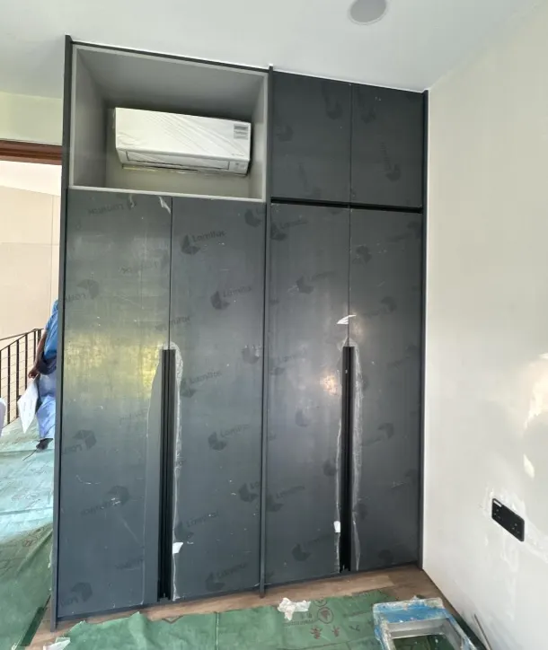 aluminium wardrobe..