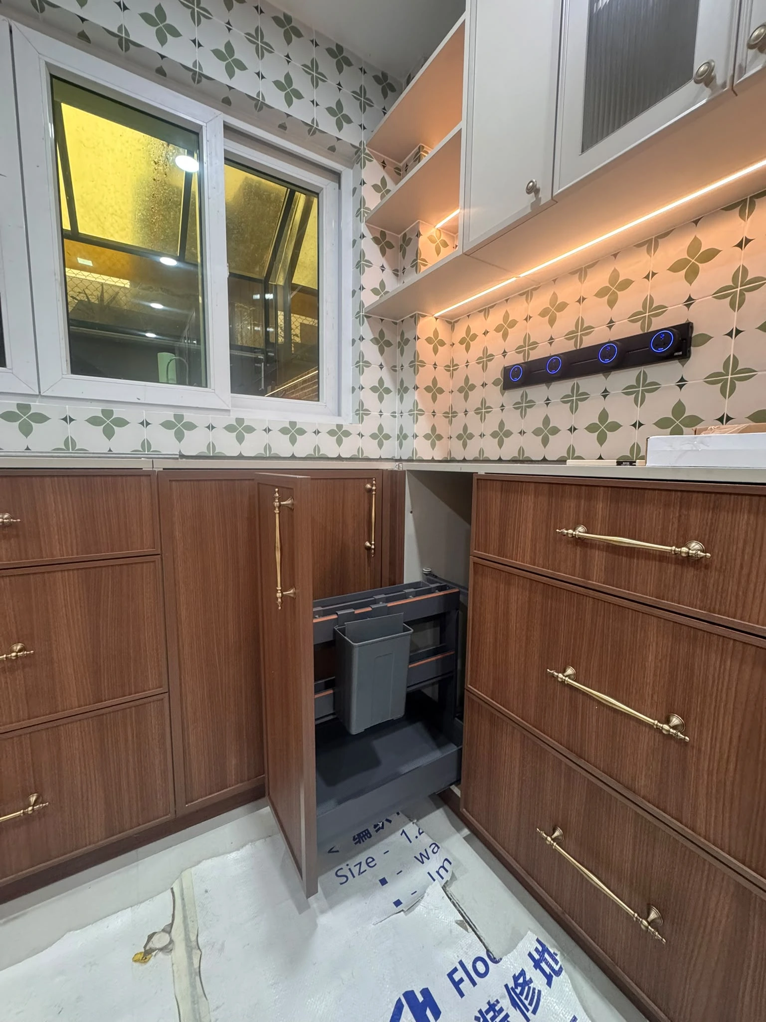 kitchen cabinet contractor singapore