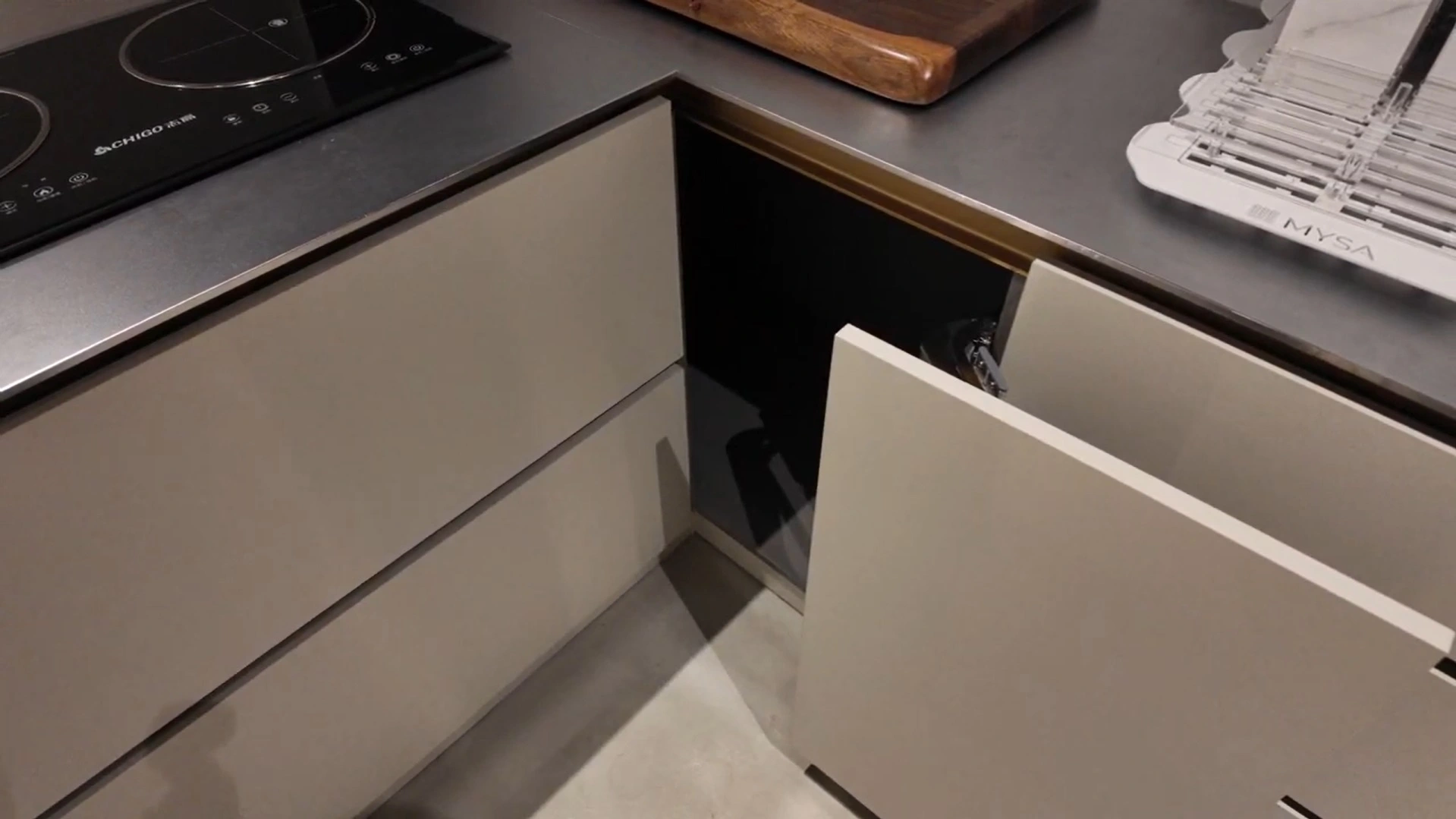 L Shape Kitchen Cabinet T Se7en Alucraft