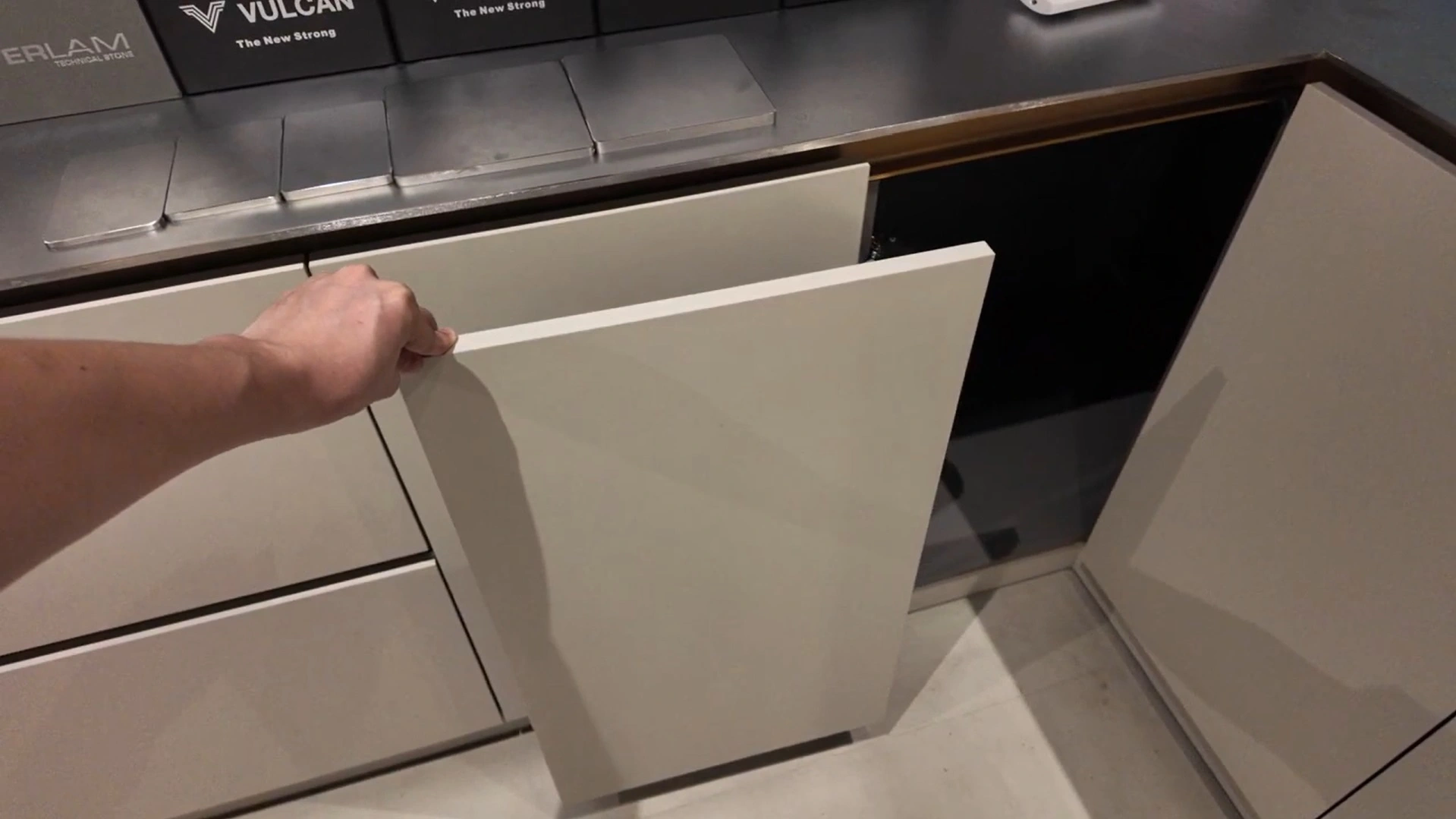 L Shape Kitchen Cabinet T Se7en Alucraft