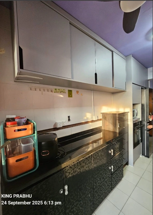kitchen cabinet design singapore