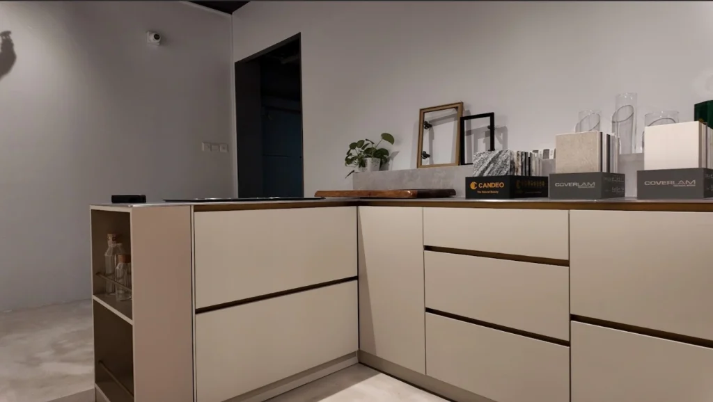 Slim-profile kitchen cabinets with drawers suitable for narrow HDB kitchens