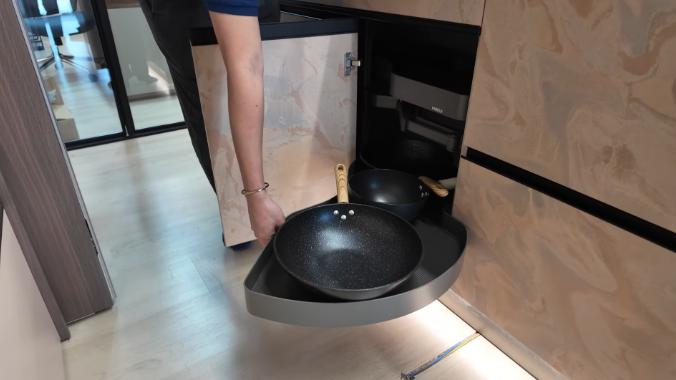 Shearer Swing Tray 3.0